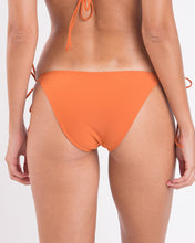 Carica l'immagine nel visualizzatore di Gallery, Image 05: Rio De Sol Slip Bottom Ocre Lacinho