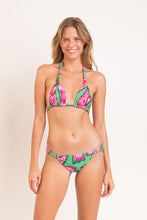 Carica l'immagine nel visualizzatore di Gallery, Model Front: Rio De Sol Slip Bottom Parrots Mel-Comfy