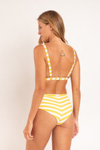 Carica l'immagine nel visualizzatore di Gallery, Model Back: Rio De Sol Slip Bottom Sunshine Lylou