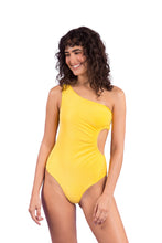 Carica l'immagine nel visualizzatore di Gallery, Model Front: Rio De Sol Intero Malibu-Yellow Maeve