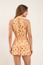 Carica l'immagine nel visualizzatore di Gallery, Model Back: Rio De Sol Mini Dress Mosaico Low Cut Dress