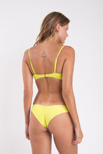 Carica l'immagine nel visualizzatore di Gallery, Model Back: Rio De Sol Completo Set Citrico Bandeau-Crispy Nice