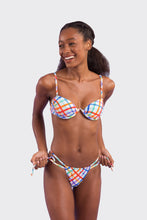 Carica l'immagine nel visualizzatore di Gallery, Model Front: Rio De Sol Completo Set Square Kyra Pipa