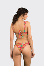 Carica l'immagine nel visualizzatore di Gallery, Model Back: Rio De Sol Completo Set Tropics Halter-Marina Essential-Cos