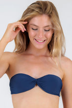 Carica l'immagine nel visualizzatore di Gallery, Gallery: Rio De Sol Reggiseno Top Navy Twist