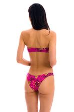 Carica l'immagine nel visualizzatore di Gallery, Model Back: Rio De Sol Reggiseno Top Roar-Pink Bandeau-Reto