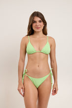 Carica l'immagine nel visualizzatore di Gallery, Model Front: Rio De Sol Reggiseno Top Sand-Menta Lia