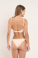 Carica l'immagine nel visualizzatore di Gallery, Model Back: Rio De Sol Reggiseno Top Touch-Natural Paola