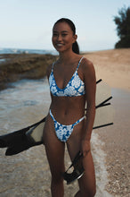 Carica l'immagine nel visualizzatore di Gallery, Image 10: Wednesday In Hawaii By Rio De Sol Reggiseno Top Pua-Pacifica Hana