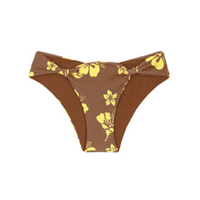 Carica l'immagine nel visualizzatore di Gallery, Product Front: Wednesday In Hawaii By Rio De Sol Slip Bottom Pua-Coco-Lilikoi Mel
