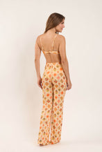 Carica l'immagine nel visualizzatore di Gallery, Model Back: Rio De Sol Pantaloni Da Spiaggia Mosaico Pants Lana
