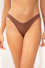 Carica l'immagine nel visualizzatore di Gallery, Gallery: Wednesday In Hawaii By Rio De Sol Slip Bottom Coco Kai
