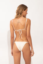Carica l'immagine nel visualizzatore di Gallery, Model Back: Rio De Sol Reggiseno Top Malibu-Natural Lia-Noa
