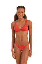 Carica l'immagine nel visualizzatore di Gallery, Model Front: Rio De Sol Slip Bottom Malibu-Chili Mini-Duo
