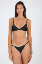 Carica l'immagine nel visualizzatore di Gallery, Model Front: Rio De Sol Slip Bottom Shimmer-Black California
