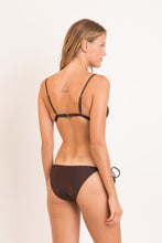 Carica l'immagine nel visualizzatore di Gallery, Model Back: Rio De Sol Reggiseno Top Shimmer-Coffee Tri-Fixo
