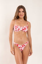 Carica l'immagine nel visualizzatore di Gallery, Model Front: Wednesday In Hawaii By Rio De Sol Reggiseno Top Pua-Hibiscus Coral

