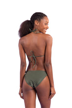 Carica l'immagine nel visualizzatore di Gallery, Model Back: Rio De Sol Completo Set Croco Tri-Inv Ibiza-Comfy
