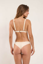 Carica l'immagine nel visualizzatore di Gallery, Model Back: Rio De Sol Reggiseno Top Touch-Natural Alba
