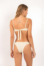 Carica l'immagine nel visualizzatore di Gallery, Model Back: Rio De Sol Reggiseno Top Brisa-Offwhite Juliette
