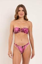 Carica l'immagine nel visualizzatore di Gallery, Model Front: Rio De Sol Slip Bottom Shade Mia
