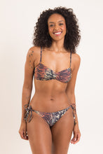 Carica l'immagine nel visualizzatore di Gallery, Model Front: Rio De Sol Completo Set Cobra Twist Ibiza-Comfy
