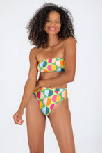Carica l'immagine nel visualizzatore di Gallery, Model Front: Rio De Sol Slip Bottom Garden-City Hotpant-Cos
