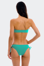 Carica l'immagine nel visualizzatore di Gallery, Model Back: Rio De Sol Slip Bottom Opal Madrid
