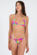 Carica l'immagine nel visualizzatore di Gallery, Model Front: Rio De Sol Slip Bottom Tulip-Garden Ibiza

