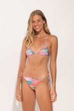 Carica l'immagine nel visualizzatore di Gallery, Model Front: Rio De Sol Completo Set River Frufru
