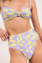 Carica l'immagine nel visualizzatore di Gallery, Image 12: Rio De Sol Slip Bottom Glow Hotpants
