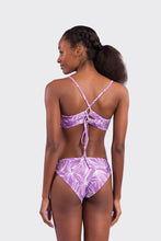 Carica l'immagine nel visualizzatore di Gallery, Model Back: Rio De Sol Completo Set Trail-Purple Tank-Tie Essential-Comfy
