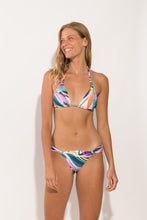 Carica l'immagine nel visualizzatore di Gallery, Model Front: Rio De Sol Slip Bottom Fresh-Day Mel

