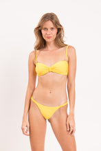 Carica l'immagine nel visualizzatore di Gallery, Model Front: Rio De Sol Reggiseno Top Amarelo Bandeau-Crispy
