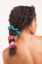 Carica l'immagine nel visualizzatore di Gallery, Image 04: Rio De Sol Accessori Per Capelli Love-Trip Scrunchie
