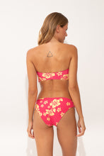 Carica l'immagine nel visualizzatore di Gallery, Model Back: Wednesday In Hawaii By Rio De Sol Slip Bottom Pua-Guava Waikiki
