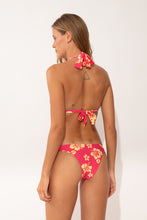 Carica l'immagine nel visualizzatore di Gallery, Model Back: Wednesday In Hawaii By Rio De Sol Slip Bottom Pua-Guava Oahu
