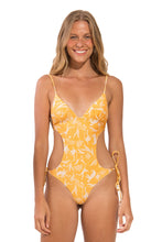 Carica l'immagine nel visualizzatore di Gallery, Model Front: Rio De Sol Intero Sunny-Forest Trikini
