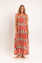 Carica l'immagine nel visualizzatore di Gallery, Model Front: Rio De Sol Vestito Da Spiaggia Sea-Bloom Long Dress Chiara
