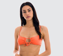 Carica l'immagine nel visualizzatore di Gallery, Model Front: Rio De Sol Reggiseno Top Light-Peach Mila
