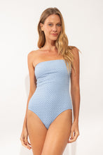 Carica l'immagine nel visualizzatore di Gallery, Model Front: Rio De Sol Intero Drift-Cianita Tube-Op
