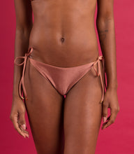 Carica l'immagine nel visualizzatore di Gallery, Image 09: Rio De Sol Slip Bottom Shimmer-Copper Ibiza-Comfy
