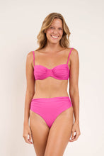 Carica l'immagine nel visualizzatore di Gallery, Model Front: Rio De Sol Slip Bottom Fluity-Amor Amy

