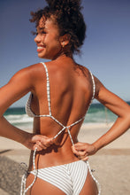 Carica l'immagine nel visualizzatore di Gallery, Image 11: Rio De Sol Completo Set Linea-White Lia Cheeky-Tie
