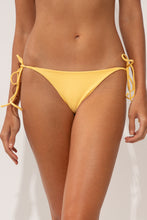 Carica l'immagine nel visualizzatore di Gallery, Gallery: Wednesday In Hawaii By Rio De Sol Slip Bottom Lilikoi Kaleia
