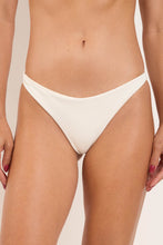 Carica l'immagine nel visualizzatore di Gallery, Gallery: Rio De Sol Slip Bottom Sand-Chantilly Leblon
