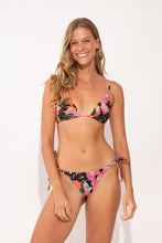 Carica l'immagine nel visualizzatore di Gallery, Model Front: Rio De Sol Slip Bottom Jolie Cheeky-Micro
