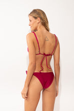 Carica l'immagine nel visualizzatore di Gallery, Model Back: Rio De Sol Slip Bottom Shimmer-Desejo Lacinho
