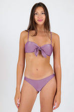 Carica l'immagine nel visualizzatore di Gallery, Model Front: Rio De Sol Slip Bottom Shimmer-Harmonia Essential
