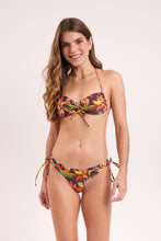 Carica l'immagine nel visualizzatore di Gallery, Model Front: Rio De Sol Slip Bottom Fiore Angel
